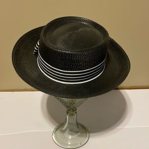 Arlin black straw wide rim hat black and white ribbon in good condition